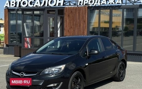 Opel Astra J, 2013 год, 710 000 рублей, 2 фотография
