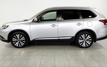 Mitsubishi Outlander III рестайлинг 3, 2019 год, 2 170 000 рублей, 7 фотография