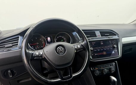 Volkswagen Tiguan II, 2017 год, 2 490 000 рублей, 14 фотография