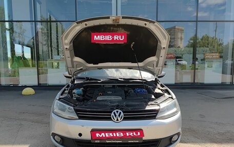 Volkswagen Jetta VI, 2011 год, 629 000 рублей, 11 фотография