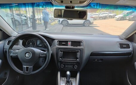 Volkswagen Jetta VI, 2011 год, 629 000 рублей, 17 фотография