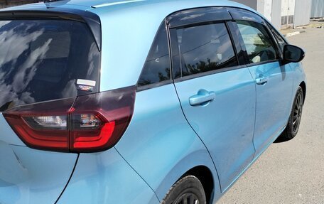 Honda Fit, 2021 год, 1 450 000 рублей, 6 фотография