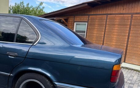 BMW 5 серия, 1988 год, 660 000 рублей, 9 фотография