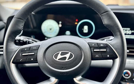 Hyundai Elantra, 2023 год, 1 371 000 рублей, 12 фотография