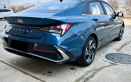 Hyundai Elantra, 2023 год, 1 371 000 рублей, 7 фотография
