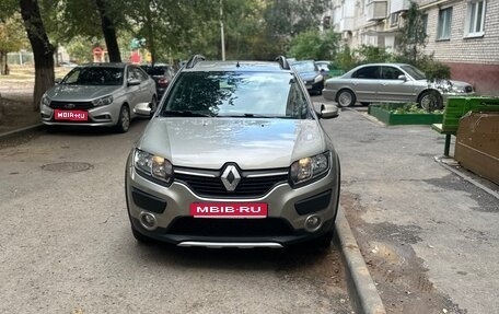 Renault Sandero II рестайлинг, 2016 год, 1 000 000 рублей, 1 фотография