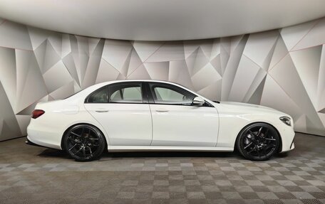 Mercedes-Benz E-Класс, 2021 год, 4 000 000 рублей, 6 фотография