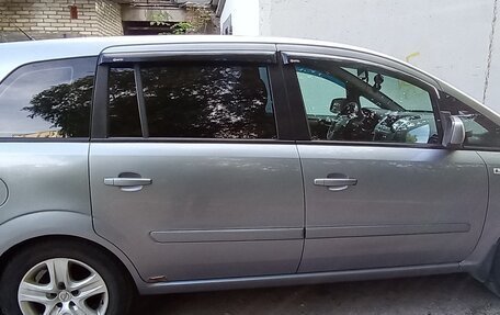Opel Zafira B, 2010 год, 620 000 рублей, 4 фотография