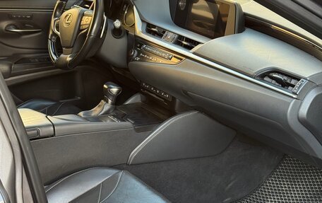Lexus ES VII, 2018 год, 3 900 000 рублей, 13 фотография