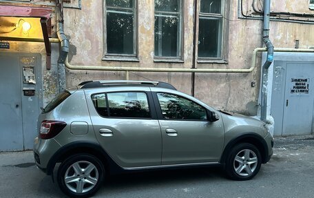 Renault Sandero II рестайлинг, 2016 год, 1 000 000 рублей, 5 фотография