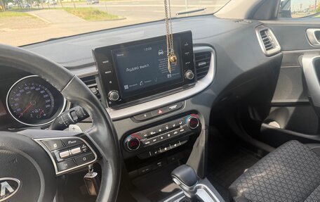 KIA cee'd III, 2020 год, 1 850 000 рублей, 24 фотография
