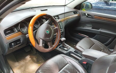 Skoda Superb III рестайлинг, 2012 год, 990 000 рублей, 4 фотография