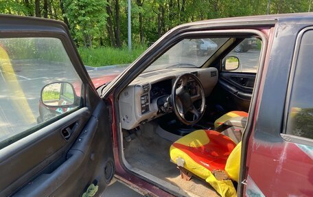Chevrolet Blazer II рестайлинг, 1997 год, 150 000 рублей, 6 фотография