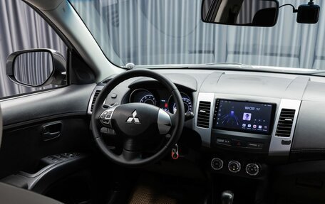 Mitsubishi Outlander III рестайлинг 3, 2011 год, 1 290 000 рублей, 11 фотография