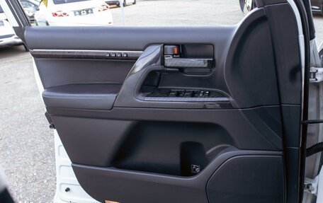 Toyota Land Cruiser 200, 2011 год, 2 795 000 рублей, 12 фотография