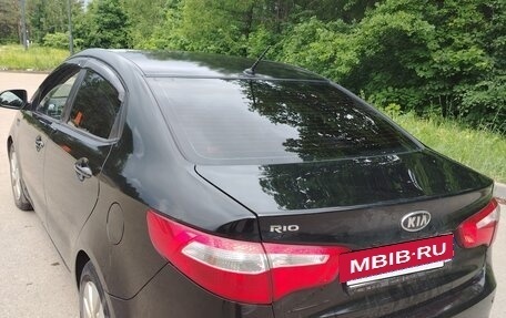 KIA Rio III рестайлинг, 2012 год, 9 фотография