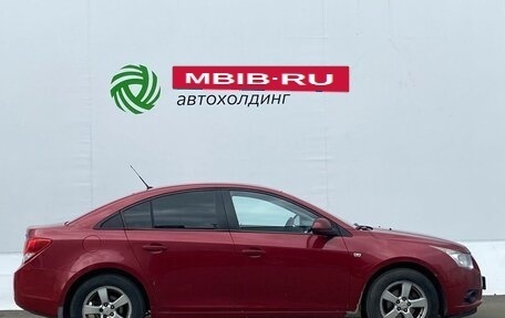 Chevrolet Cruze II, 2010 год, 569 000 рублей, 4 фотография