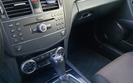 Mercedes-Benz C-Класс, 2008 год, 750 000 рублей, 10 фотография
