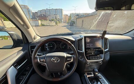 Toyota Land Cruiser 200, 2016 год, 5 650 000 рублей, 7 фотография