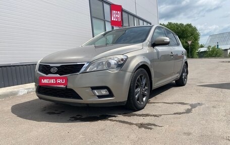KIA cee'd I рестайлинг, 2010 год, 580 000 рублей, 2 фотография