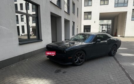 Dodge Challenger III рестайлинг 2, 2012 год, 2 800 000 рублей, 2 фотография