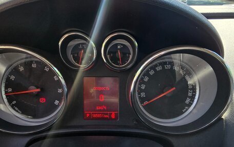 Opel Astra J, 2013 год, 1 050 000 рублей, 4 фотография