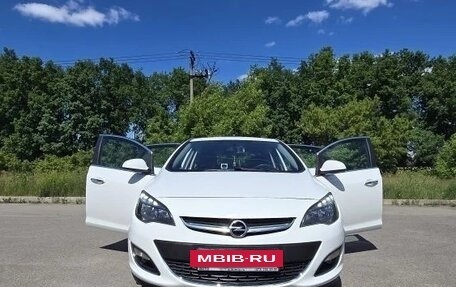 Opel Astra J, 2013 год, 1 050 000 рублей, 15 фотография