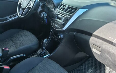 Hyundai Solaris II рестайлинг, 2016 год, 930 000 рублей, 21 фотография