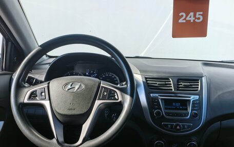 Hyundai Solaris II рестайлинг, 2016 год, 930 000 рублей, 11 фотография
