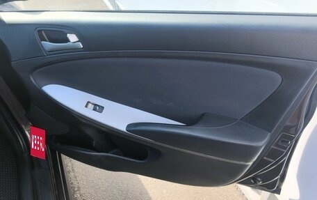 Hyundai Solaris II рестайлинг, 2016 год, 930 000 рублей, 20 фотография