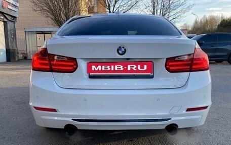 BMW 3 серия, 2011 год, 2 000 000 рублей, 3 фотография