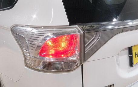 Mitsubishi Outlander III рестайлинг 3, 2013 год, 1 349 000 рублей, 10 фотография