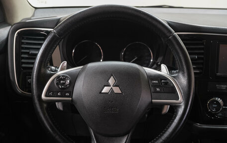 Mitsubishi Outlander III рестайлинг 3, 2013 год, 1 349 000 рублей, 21 фотография