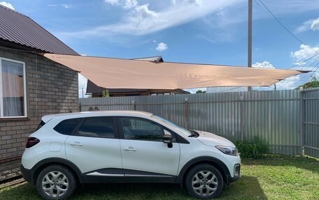 Renault Kaptur I рестайлинг, 2016 год, 1 430 000 рублей, 1 фотография