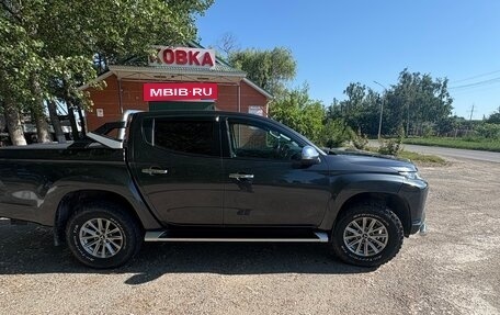 Mitsubishi L200 IV рестайлинг, 2020 год, 3 550 000 рублей, 1 фотография