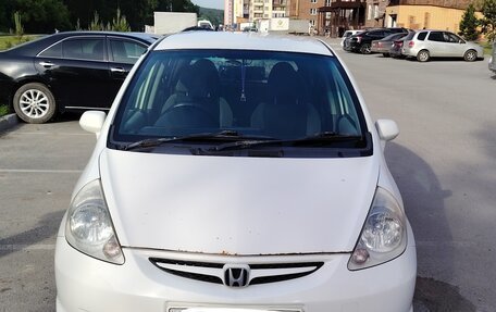 Honda Fit III, 2006 год, 600 000 рублей, 1 фотография