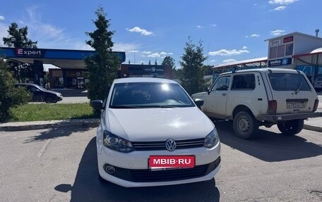 Volkswagen Polo VI (EU Market), 2013 год, 685 000 рублей, 1 фотография