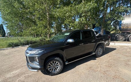 Mitsubishi L200 IV рестайлинг, 2020 год, 3 550 000 рублей, 6 фотография