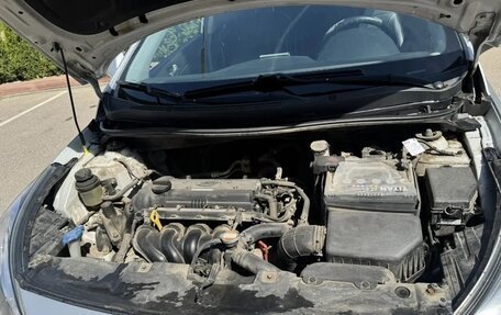 Hyundai Solaris II рестайлинг, 2012 год, 890 000 рублей, 11 фотография