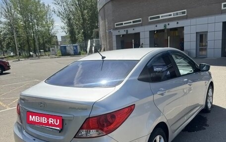 Hyundai Solaris II рестайлинг, 2012 год, 890 000 рублей, 13 фотография