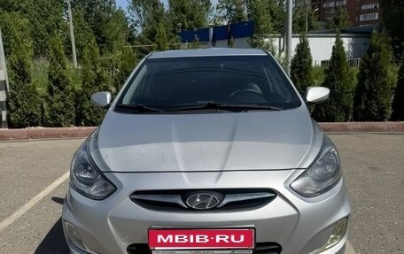Hyundai Solaris II рестайлинг, 2012 год, 890 000 рублей, 15 фотография