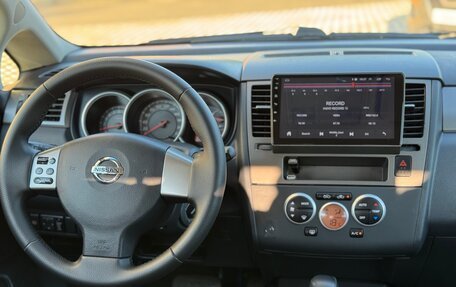 Nissan Tiida, 2010 год, 580 000 рублей, 9 фотография