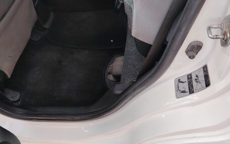 Honda Fit III, 2006 год, 600 000 рублей, 19 фотография