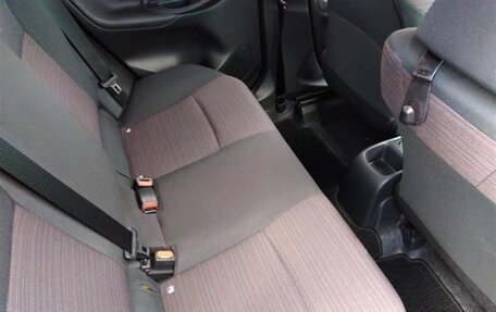 Toyota Yaris, 2021 год, 1 358 000 рублей, 9 фотография