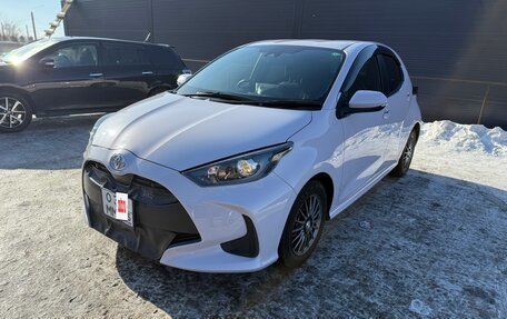 Toyota Yaris, 2021 год, 1 358 000 рублей, 13 фотография