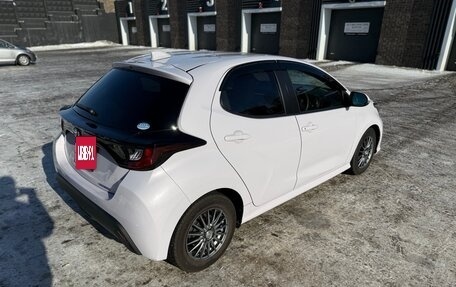 Toyota Yaris, 2021 год, 1 358 000 рублей, 14 фотография