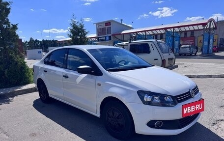 Volkswagen Polo VI (EU Market), 2013 год, 685 000 рублей, 2 фотография