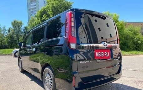 Toyota Esquire I, 2015 год, 1 550 000 рублей, 3 фотография