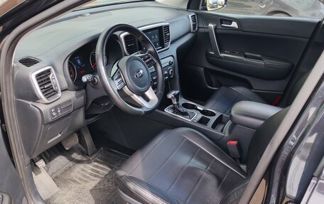 KIA Sportage IV рестайлинг, 2018 год, 1 900 000 рублей, 9 фотография
