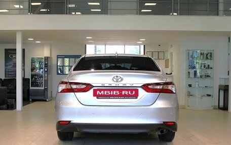 Toyota Camry, 2020 год, 1 570 000 рублей, 5 фотография